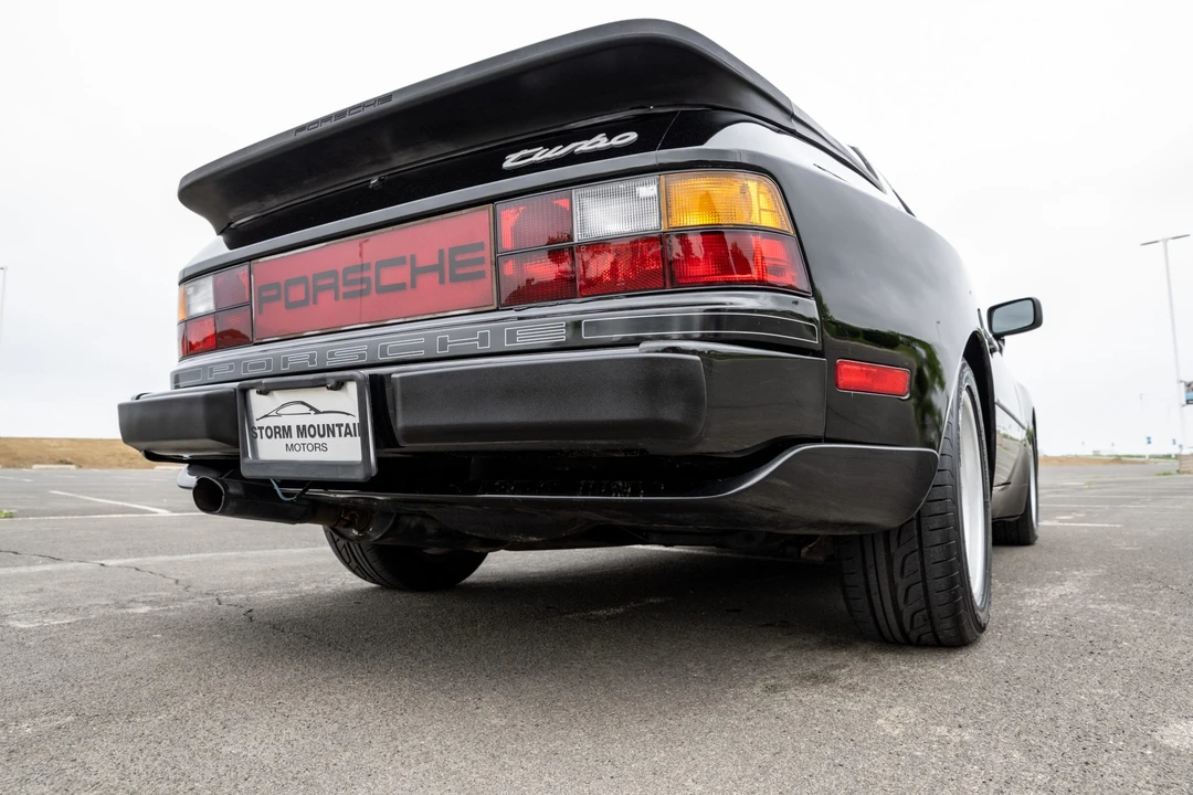 1986 Porsche 944 Turbo - Image 8 of 31