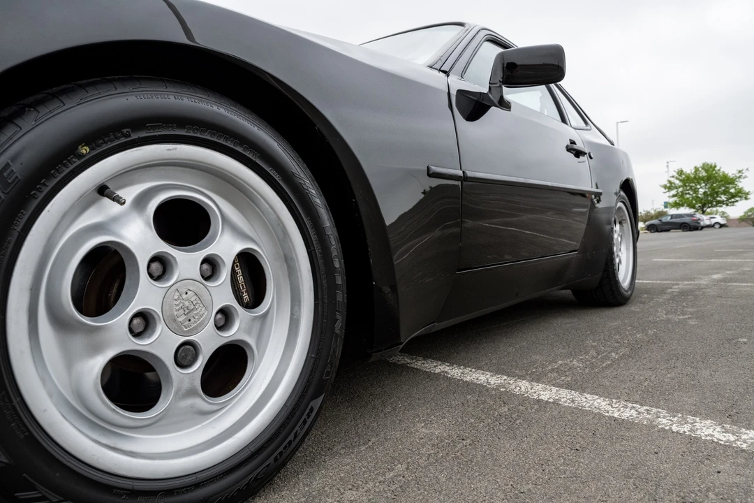 1986 Porsche 944 Turbo - Image 21 of 31