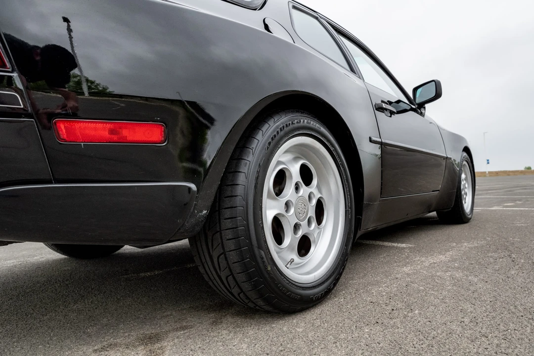 1986 Porsche 944 Turbo - Image 17 of 31
