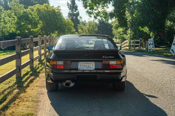 1986 Porsche 944 Turbo - Image 4 of 17