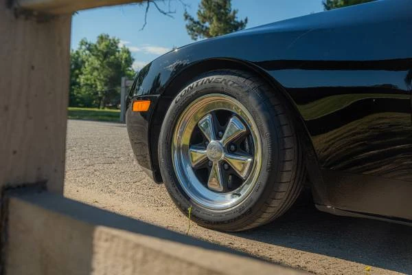 1986 Porsche 944 Turbo - Image 5 of 17