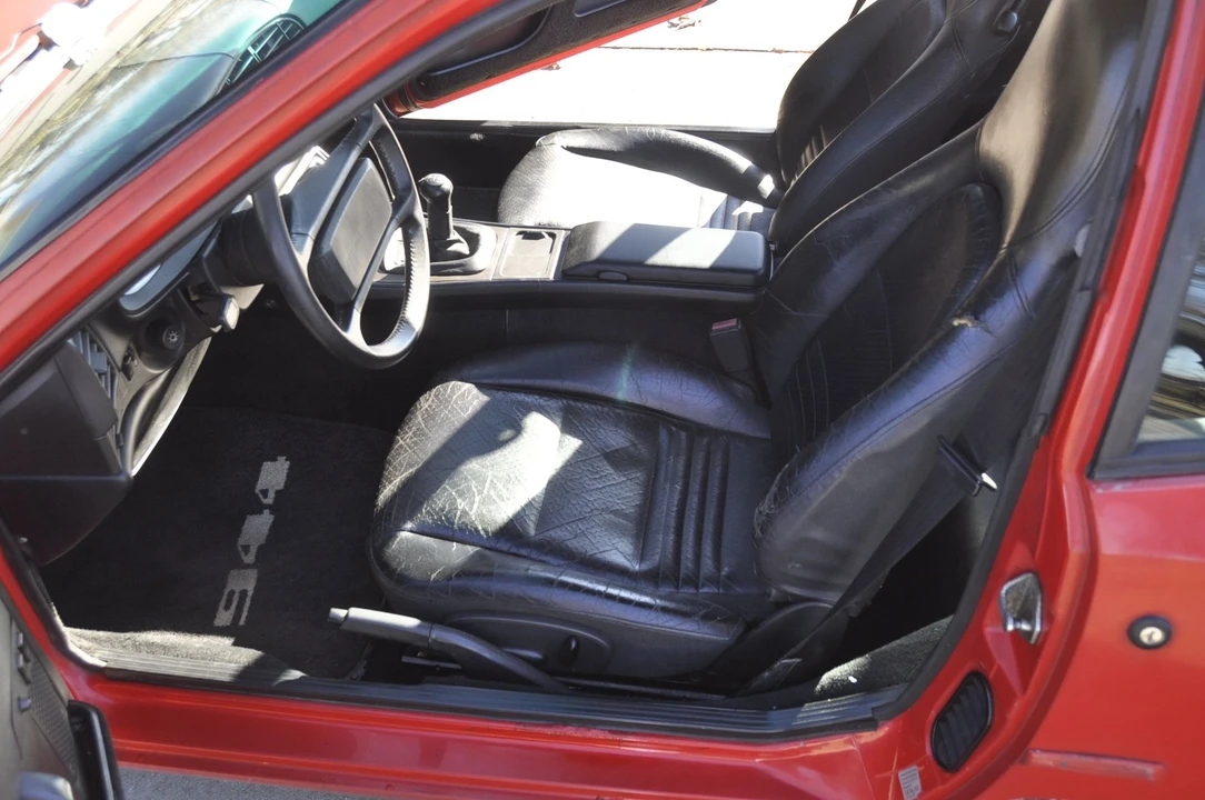 1986 Porsche 944 Turbo - Image 11 of 13