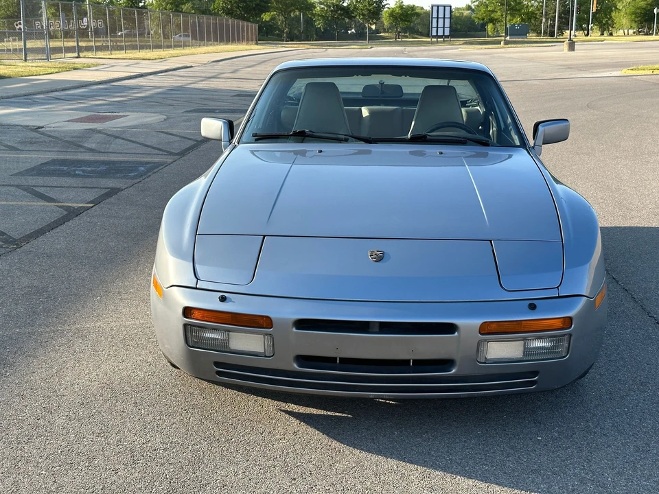 1986 Porsche 944 Turbo - Image 2 of 21