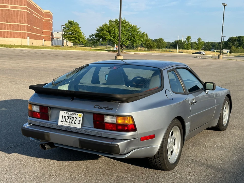 1986 Porsche 944 Turbo - Image 4 of 21