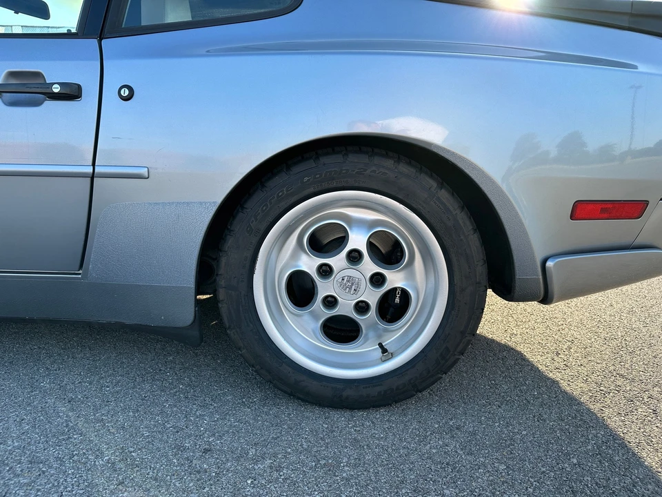 1986 Porsche 944 Turbo - Image 9 of 21
