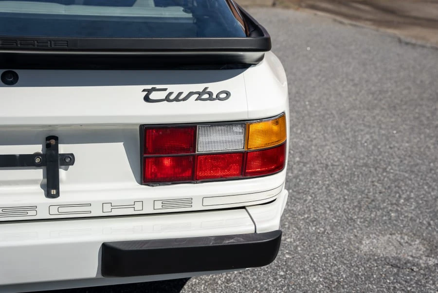 1986 Porsche 944 Turbo - Image 17 of 31