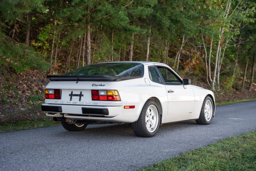 1986 Porsche 944 Turbo - Image 30 of 31