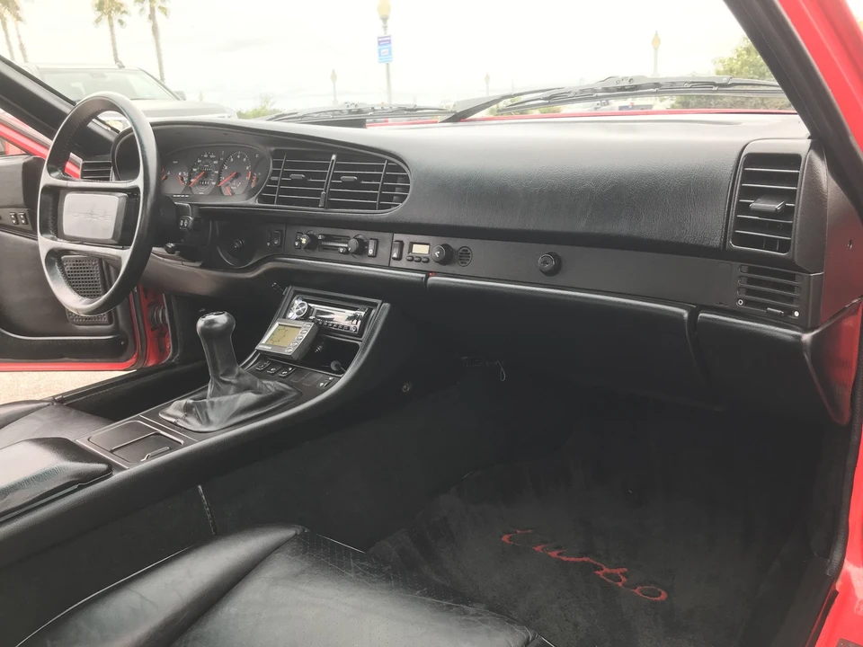 1986 Porsche 944 Turbo - Image 24 of 31