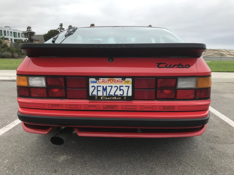 1986 Porsche 944 Turbo - Image 8 of 31