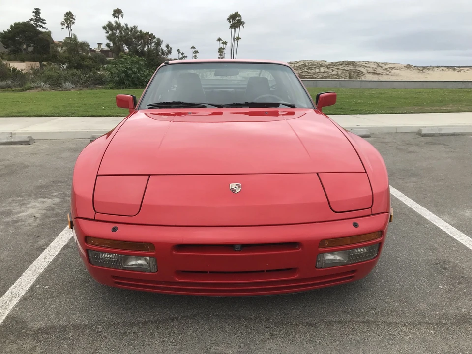 1986 Porsche 944 Turbo - Image 2 of 31