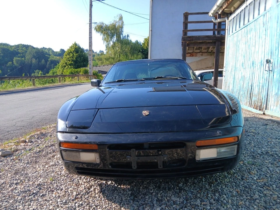 1986 Porsche 944 Turbo - Image 13 of 31