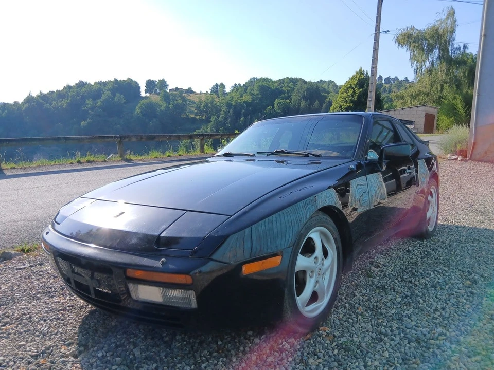 1986 Porsche 944 Turbo - Image 14 of 31