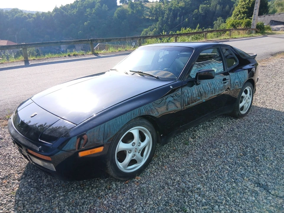 1986 Porsche 944 Turbo - Image 15 of 31