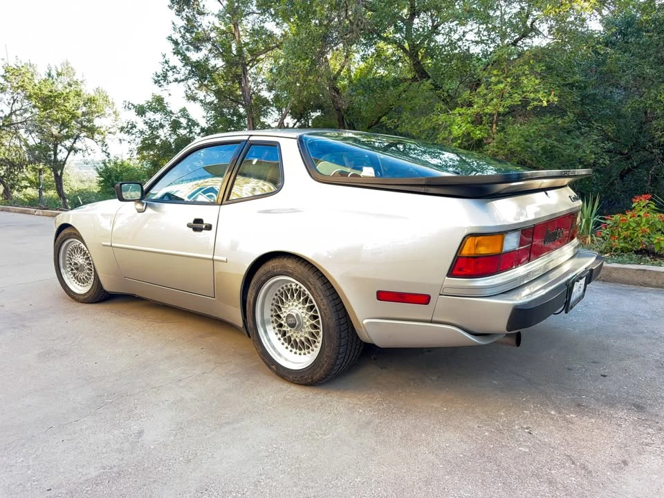 1986 Porsche 944 Turbo - Image 4 of 20