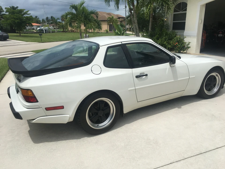 1986 Porsche 944 Turbo - Image 4 of 31