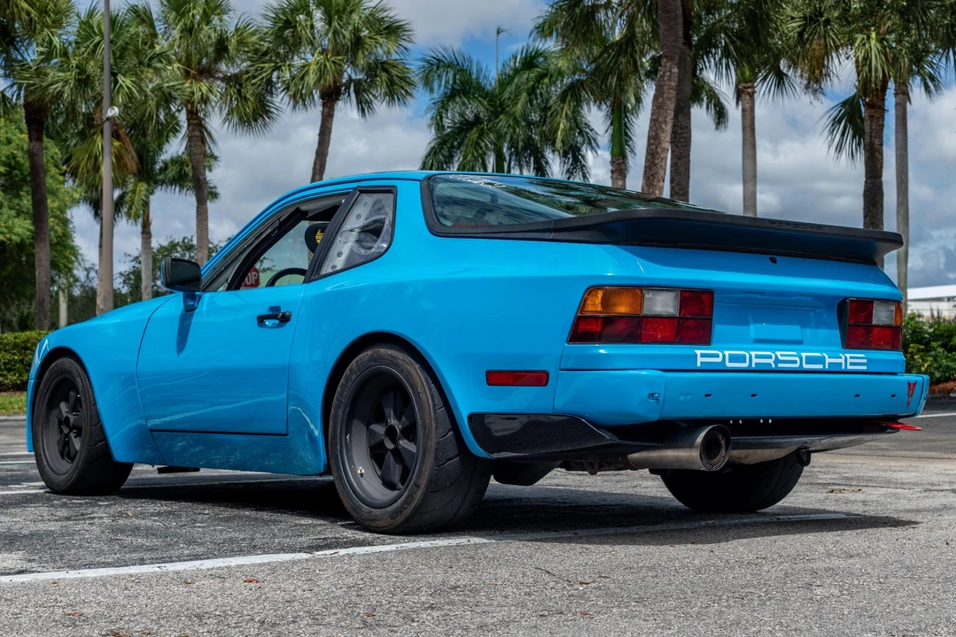 1986 Porsche 944 Turbo - Image 6 of 31