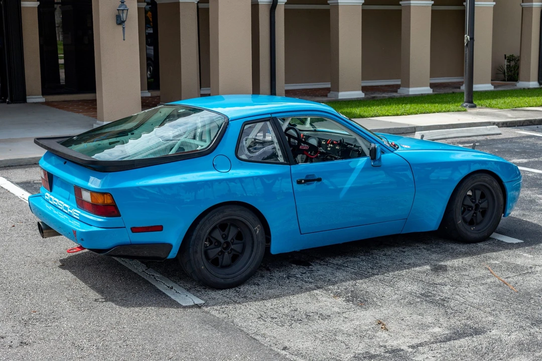 1986 Porsche 944 Turbo - Image 5 of 31