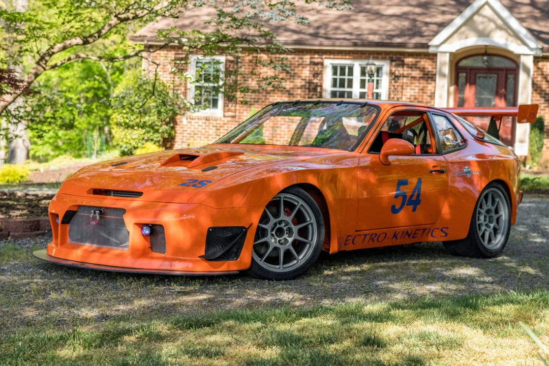 1986 Porsche 944 Turbo - Image 2 of 31