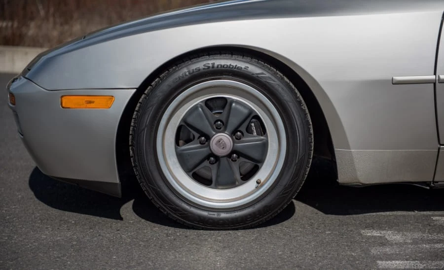 1986 Porsche 944 Turbo - Image 9 of 12