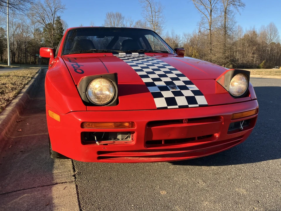1986 Porsche 944 Turbo - Image 24 of 31