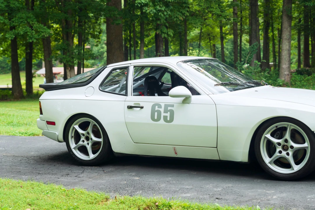 1986 Porsche 944 Turbo - Image 9 of 31