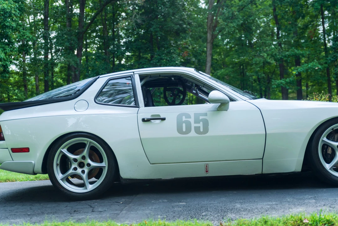 1986 Porsche 944 Turbo - Image 11 of 31