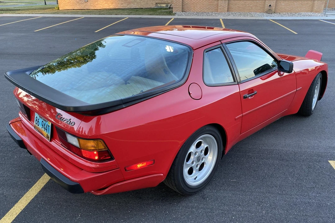 1986 Porsche 944 Turbo - Image 4 of 7