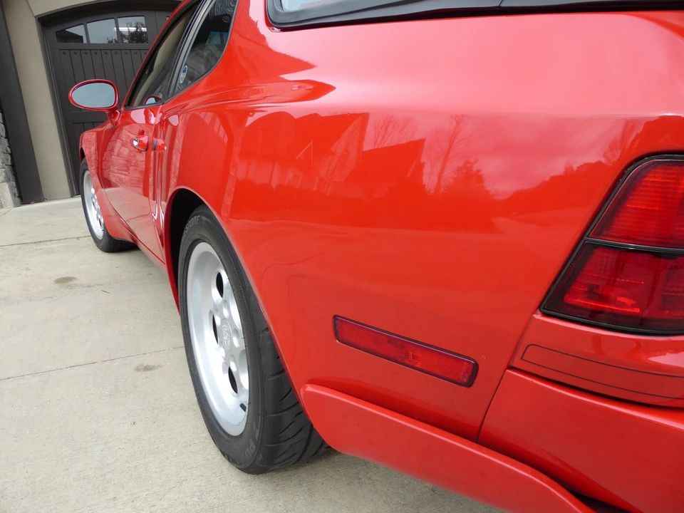 1986 Porsche 944 Turbo - Image 13 of 31