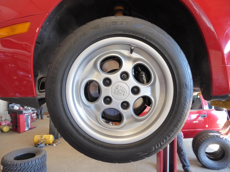 1986 Porsche 944 Turbo - Image 23 of 31