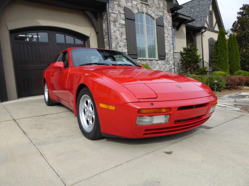 1986 Porsche 944 Turbo - Image 10 of 31