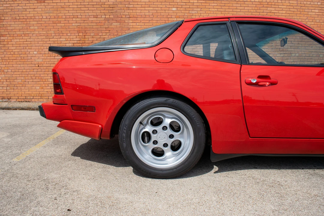 1986 Porsche 944 Turbo - Image 11 of 31