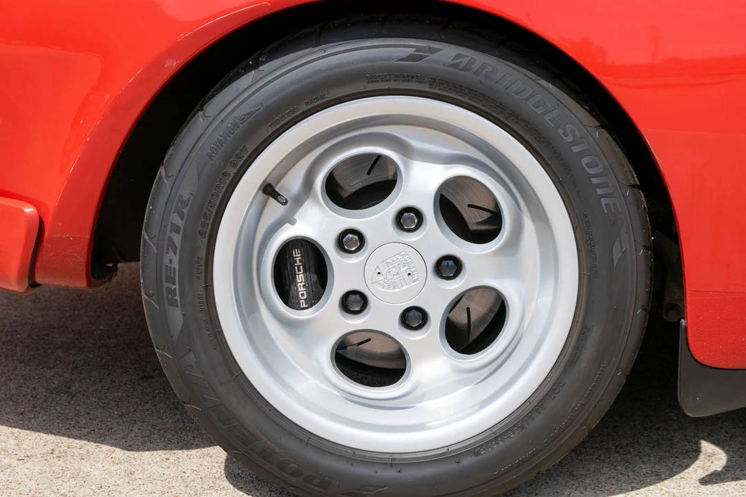 1986 Porsche 944 Turbo - Image 13 of 31