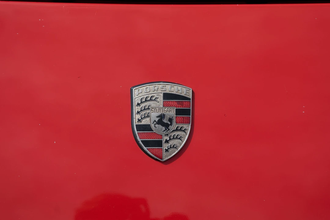 1986 Porsche 944 Turbo - Image 24 of 31