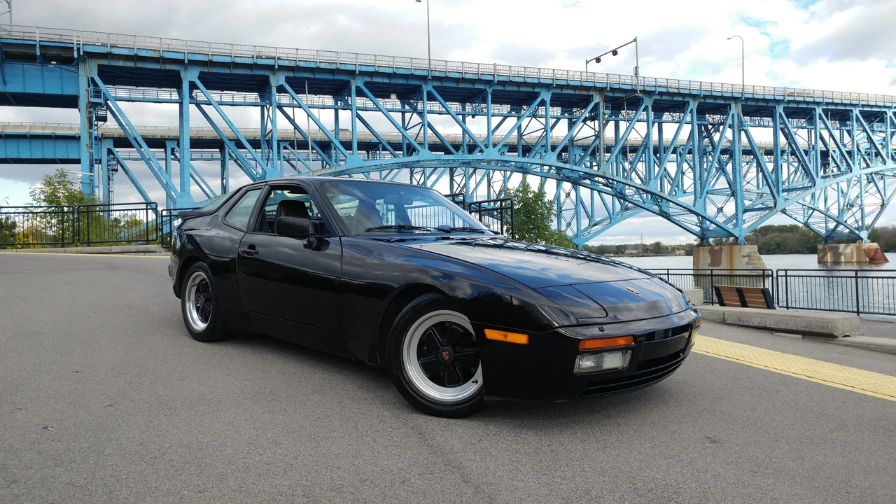 1986 Porsche 944 Turbo - Image 3 of 31