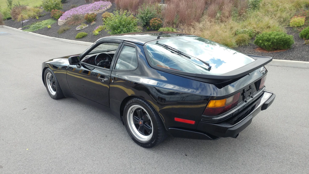 1986 Porsche 944 Turbo - Image 7 of 31