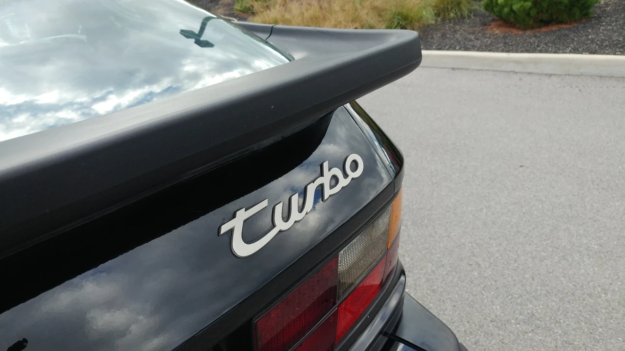1986 Porsche 944 Turbo - Image 23 of 31