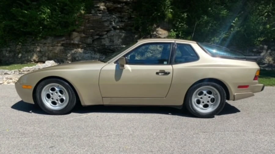 1986 Porsche 944 Turbo - Image 2 of 17