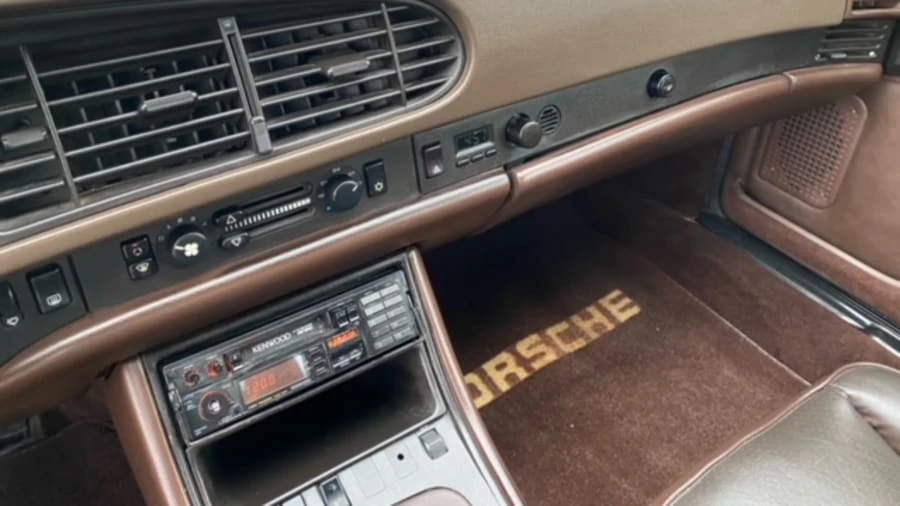 1986 Porsche 944 Turbo - Image 5 of 17