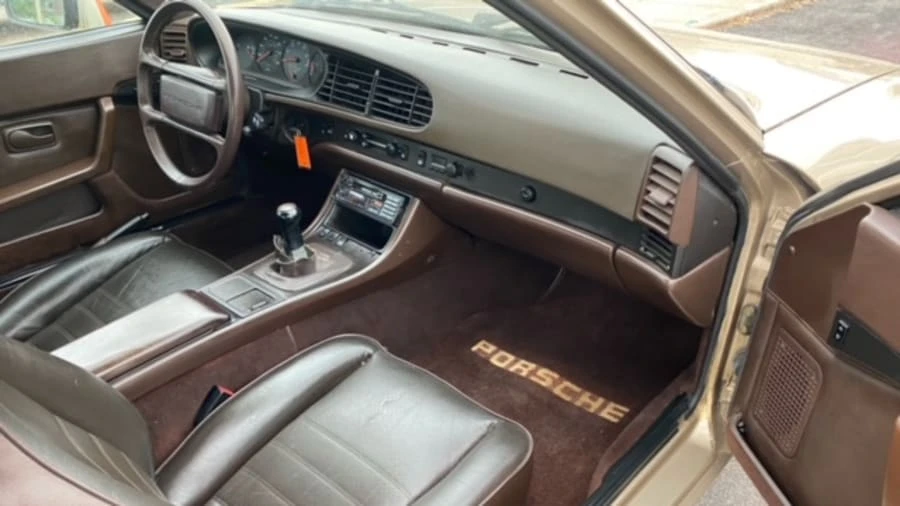1986 Porsche 944 Turbo - Image 7 of 17