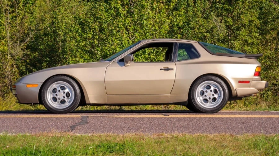1986 Porsche 944 Turbo - Image 2 of 21