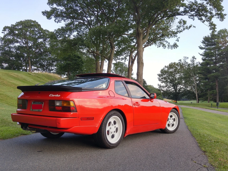 1986 Porsche 944 Turbo - Image 4 of 31