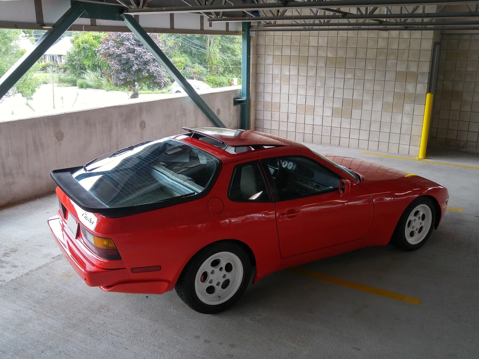 1986 Porsche 944 Turbo - Image 10 of 31