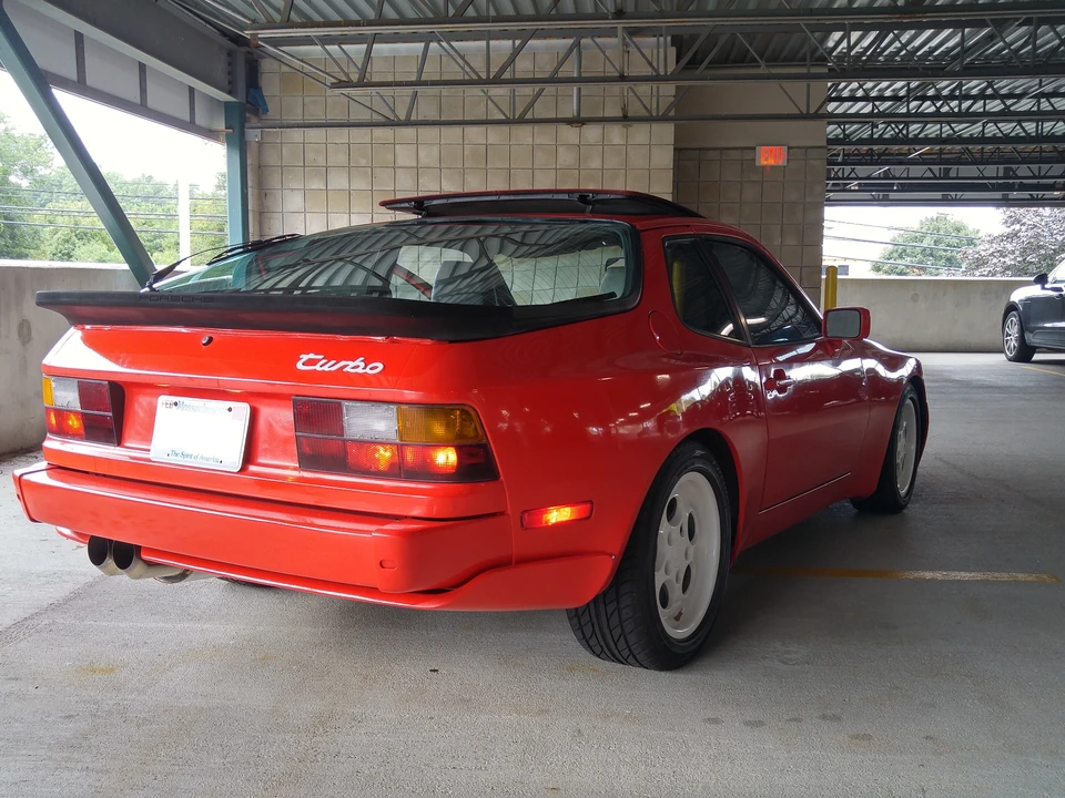 1986 Porsche 944 Turbo - Image 5 of 31