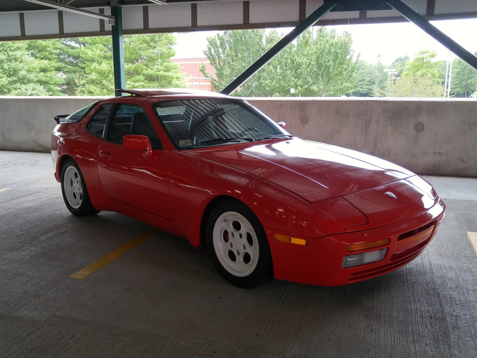 1986 Porsche 944 Turbo - Image 2 of 31