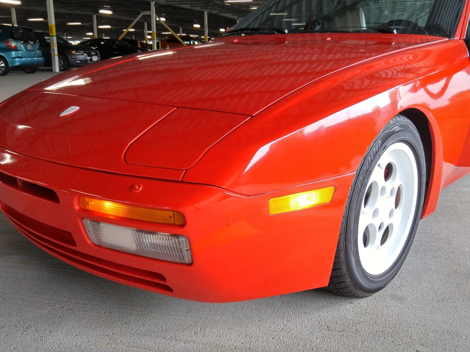1986 Porsche 944 Turbo - Image 14 of 31