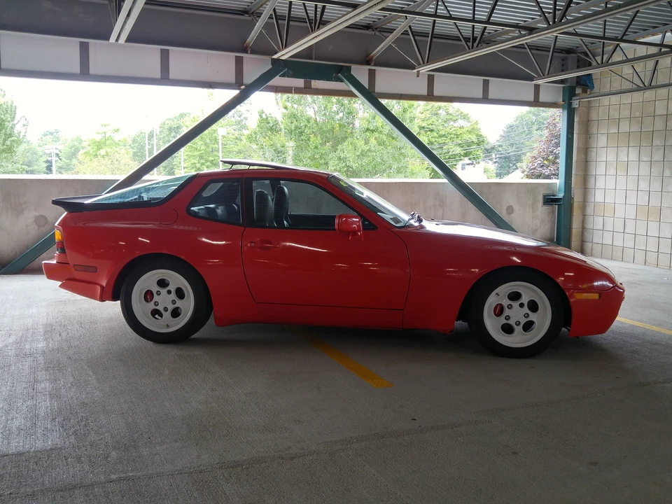 1986 Porsche 944 Turbo - Image 3 of 31