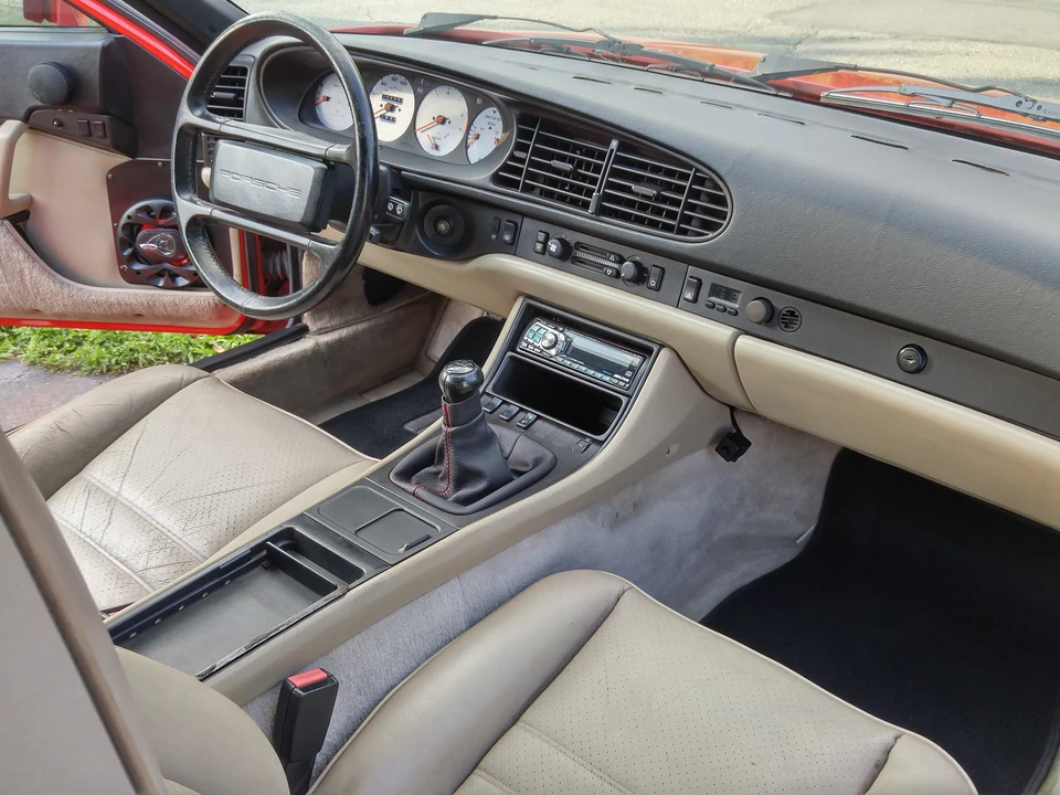 1986 Porsche 944 Turbo - Image 22 of 31