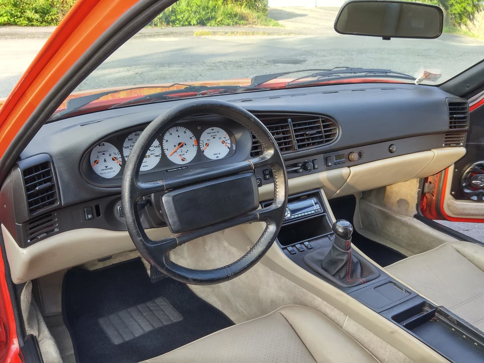 1986 Porsche 944 Turbo - Image 19 of 31