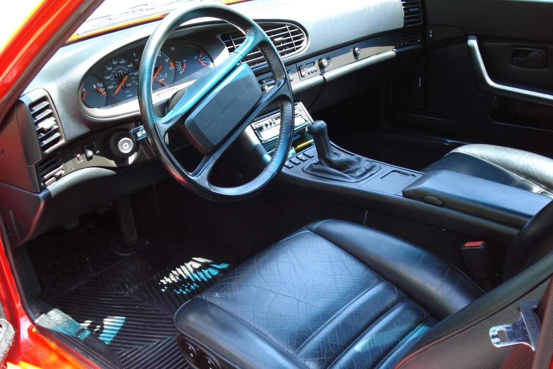 1986 Porsche 944 Turbo - Image 28 of 31