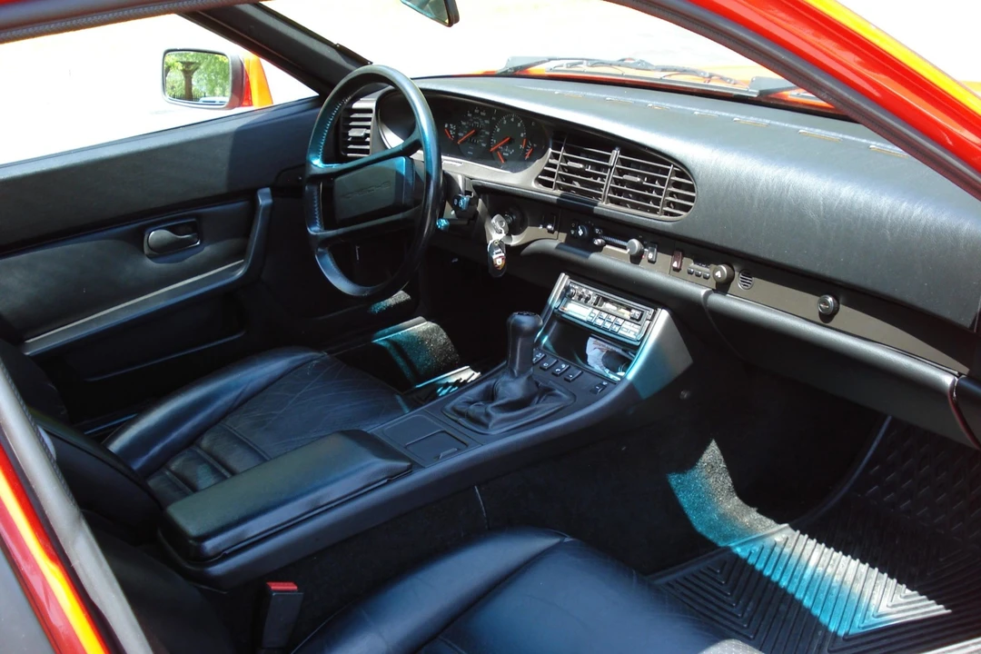 1986 Porsche 944 Turbo - Image 30 of 31